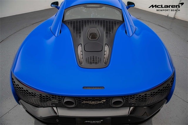 2025 McLaren Artura Performance