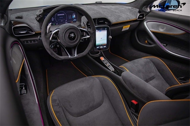 2025 McLaren Artura Performance