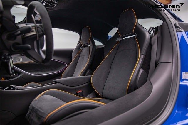 2025 McLaren Artura Performance