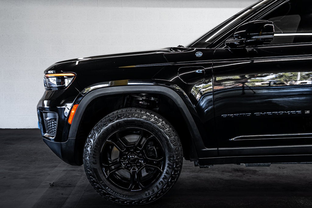 2023 Jeep Grand Cherokee Trailhawk 4xe
