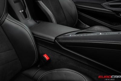 2025 Chevrolet Corvette Stingray 2LT *GT2 BUCKET SEATS * FRONT LIFT*