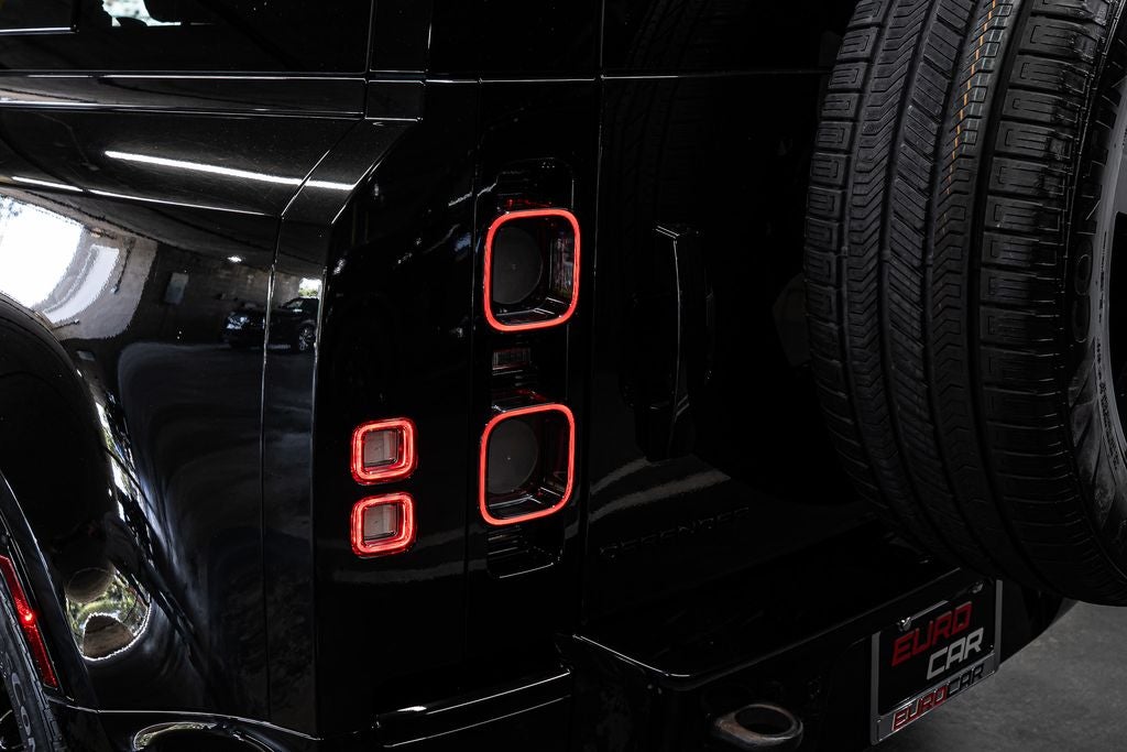 2023 Land Rover Defender 110 X *PANORAMIC SUNROOF*