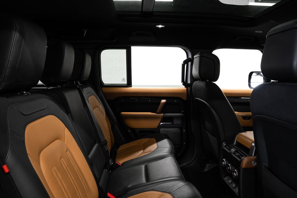 2023 Land Rover Defender 110 X *PANORAMIC SUNROOF*