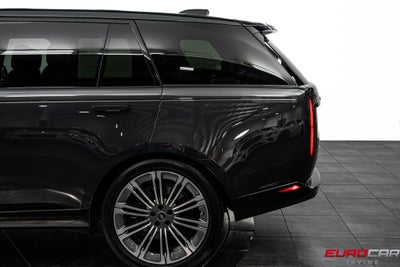 2025 Land Rover Range Rover SE LWB *7-SEATER * PANORAMIC ROOF*
