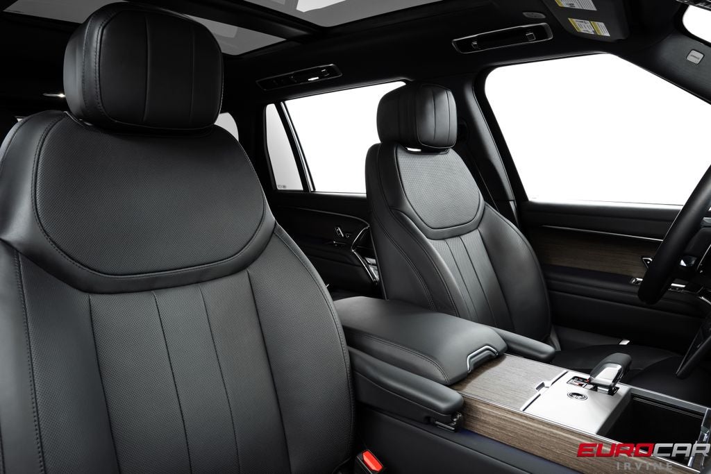 2025 Land Rover Range Rover SE LWB *7-SEATER * PANORAMIC ROOF*