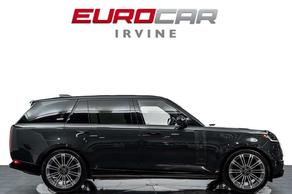 2025 Land Rover Range Rover SE LWB *7-SEATER * PANORAMIC ROOF*