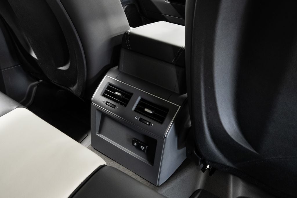 2025 INEOS Grenadier Fieldmaster Edition