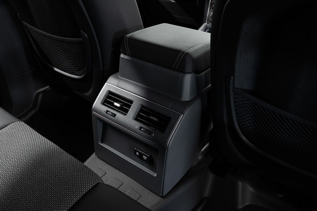 2026 INEOS Grenadier Station Wagon Base