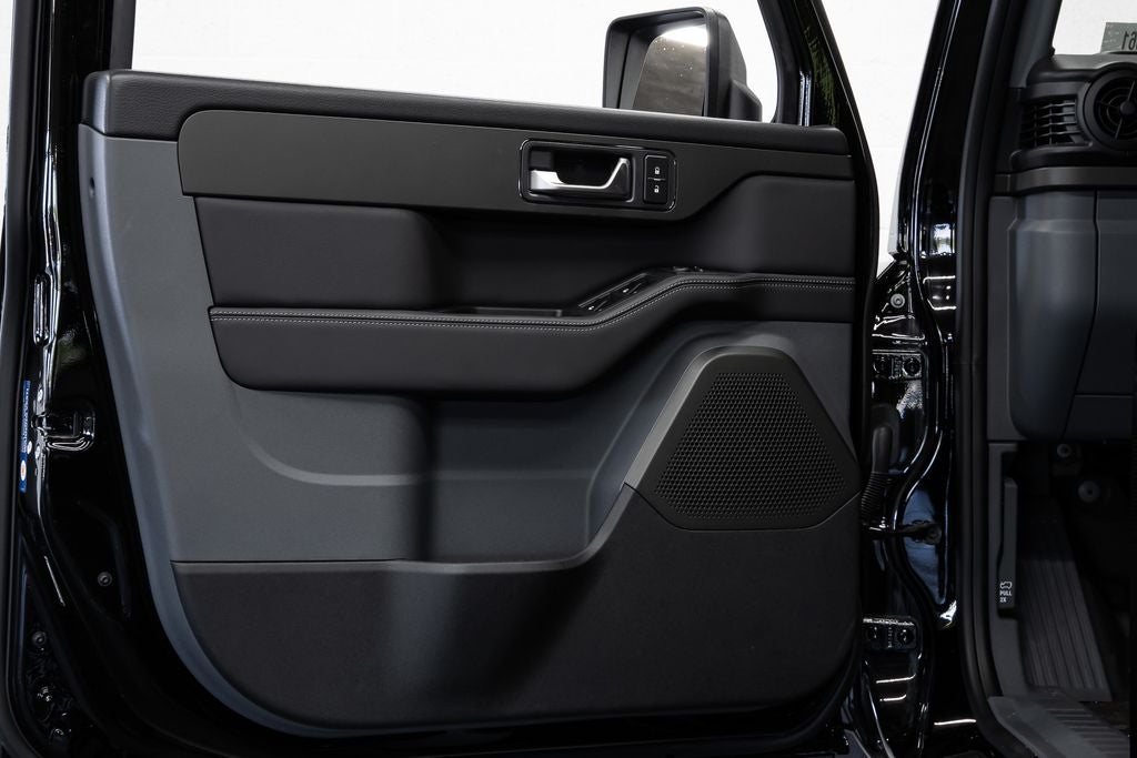 2025 INEOS Grenadier Station Wagon Base