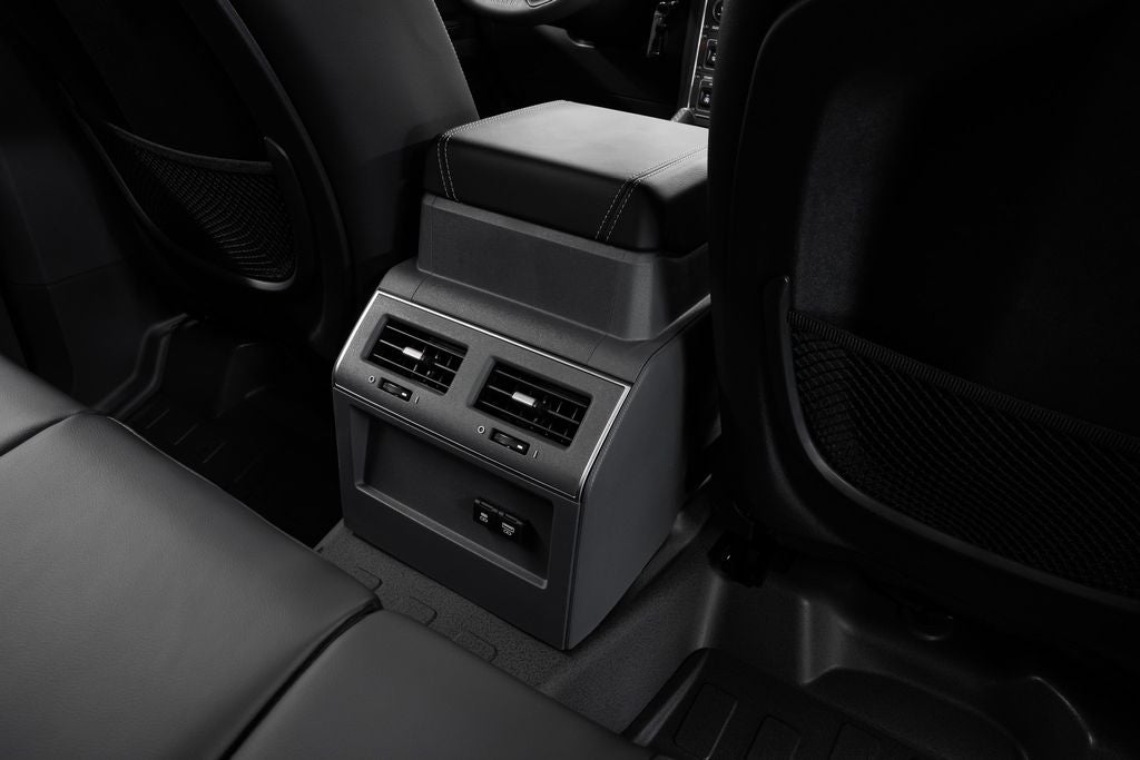 2026 INEOS Grenadier Station Wagon Base