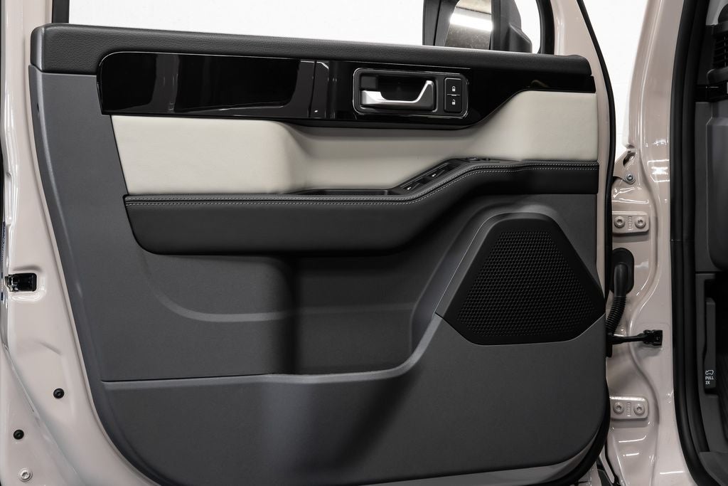 2025 INEOS Grenadier Fieldmaster Edition