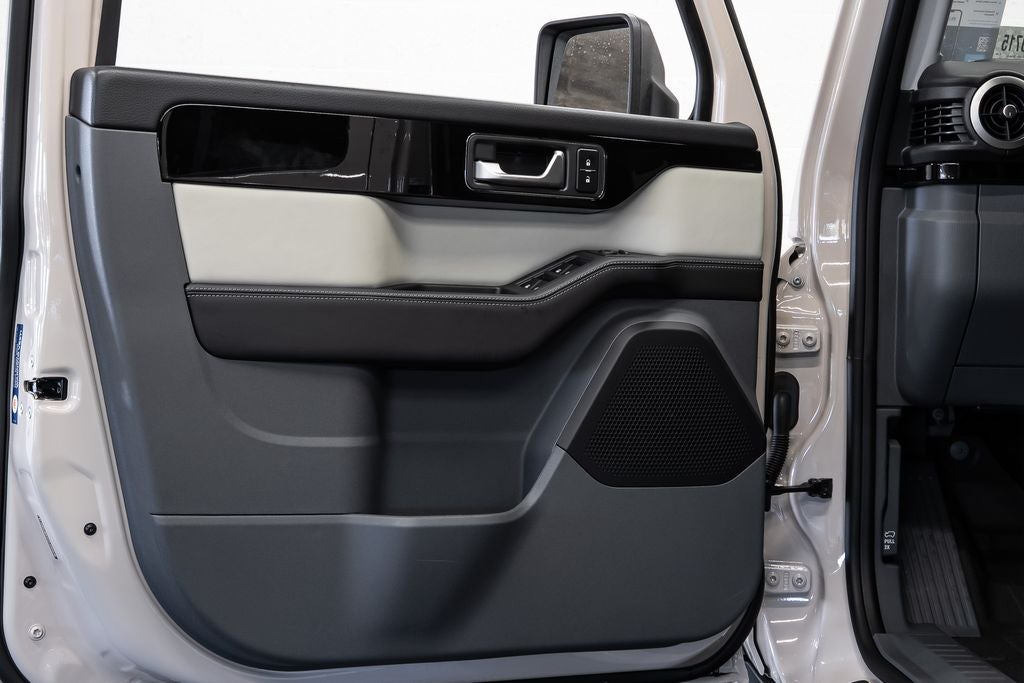 2025 INEOS Grenadier Fieldmaster Edition