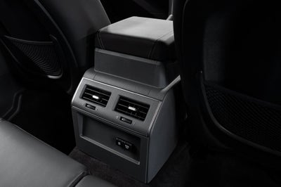 2026 INEOS Grenadier Station Wagon Black Edition