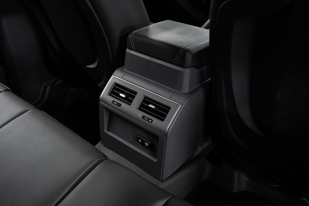2025 INEOS Grenadier Station Wagon NIGHT EDITION