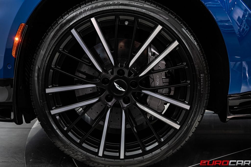 2023 Aston Martin DBX 707