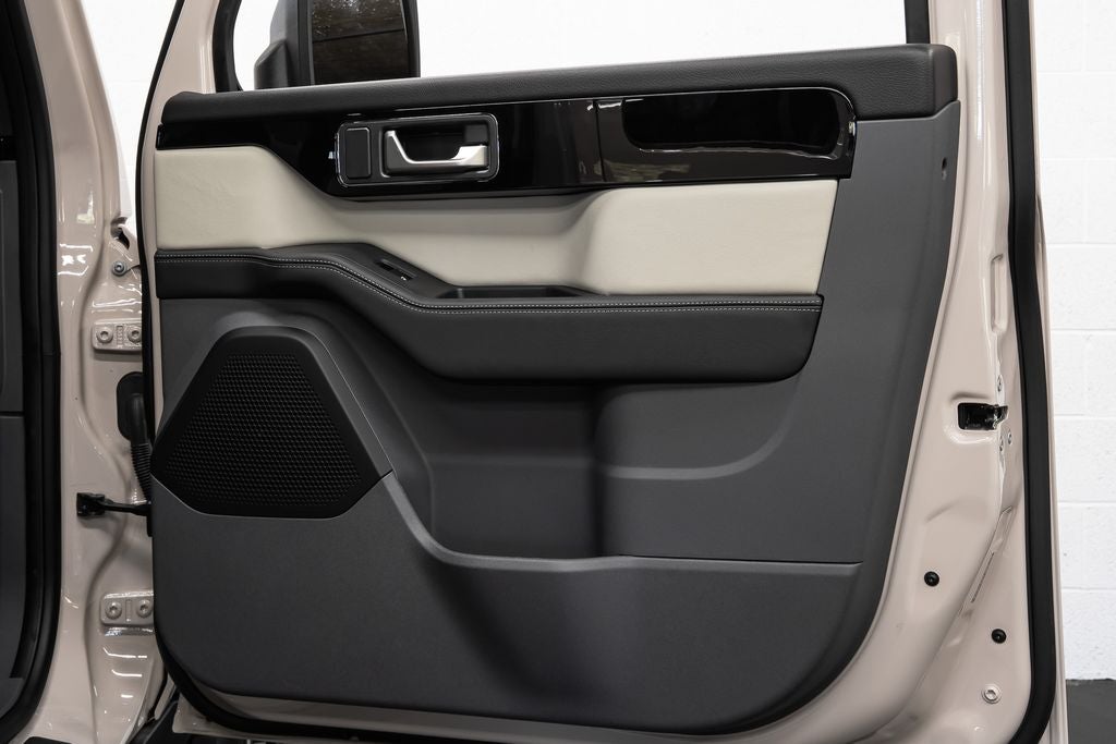 2025 INEOS Grenadier Quartermaster Fieldmaster Edition