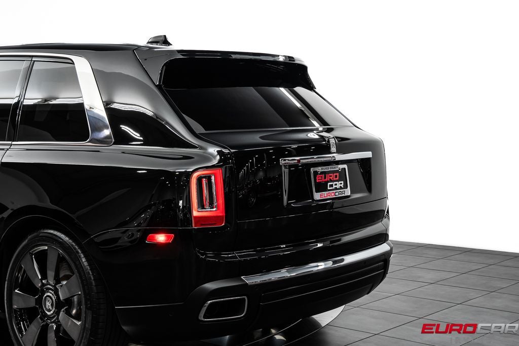 2023 Rolls-Royce Cullinan *SHOOTING STAR HEADLINER * REAR THEATER*