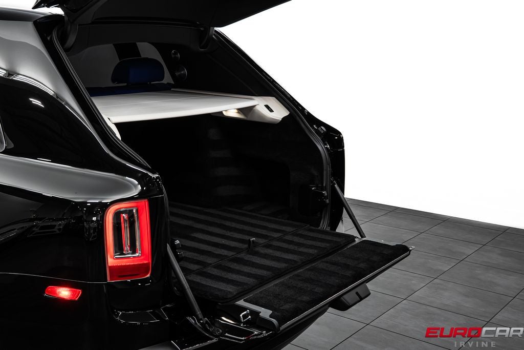 2023 Rolls-Royce Cullinan *SHOOTING STAR HEADLINER * REAR THEATER*