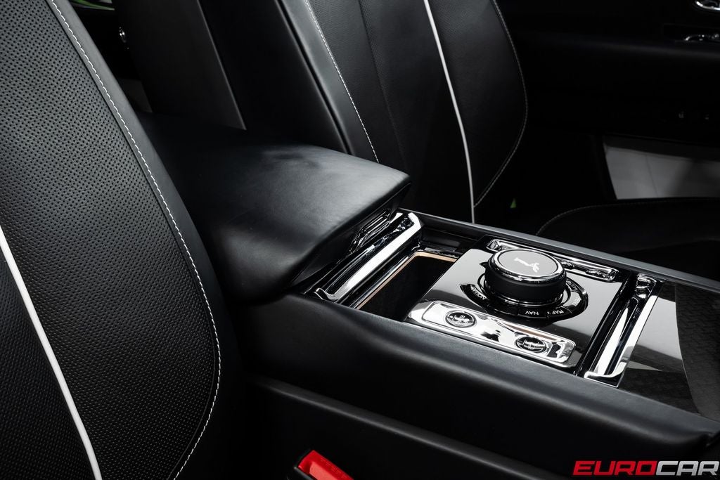 2020 Rolls-Royce Cullinan Base