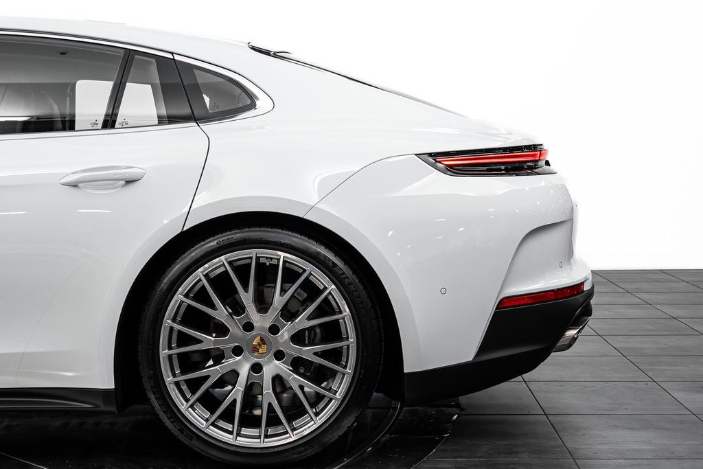 2024 Porsche Panamera Premium Base