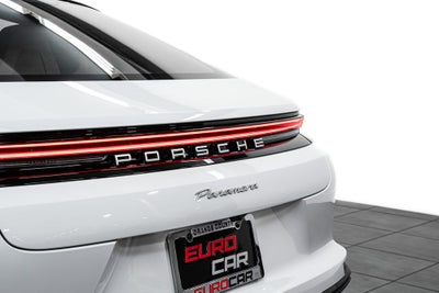 2024 Porsche Panamera Premium Base