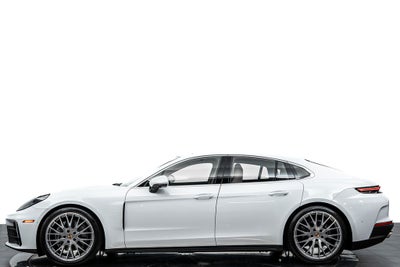 2024 Porsche Panamera Premium Base