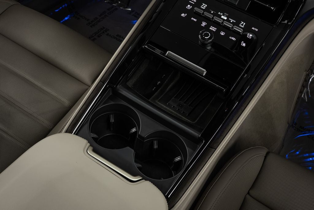 2024 Porsche Panamera Premium Base