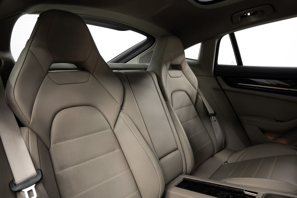 2024 Porsche Panamera Premium Base