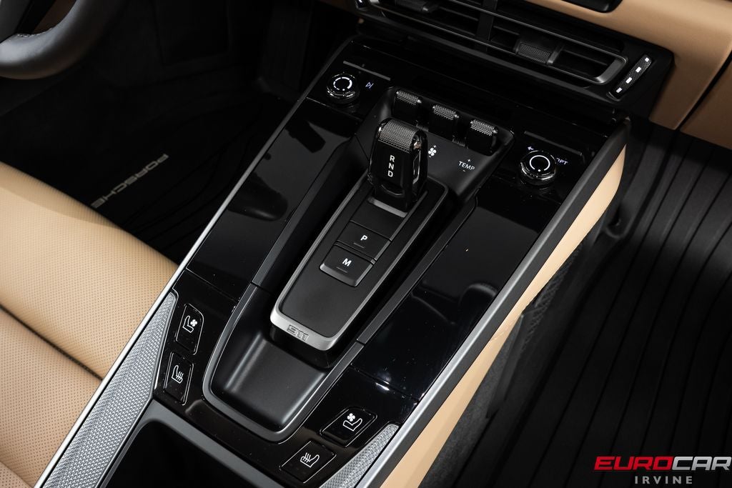 2024 Porsche 911 Carrera S *14-WAY SPORT SEATS*