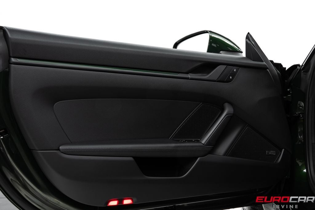 2025 Porsche 911 GT3 Touring *6-SPEED MANUAL * SPORT SEATS PLUS*