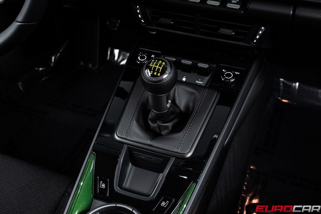 2025 Porsche 911 GT3 Touring *6-SPEED MANUAL * SPORT SEATS PLUS*