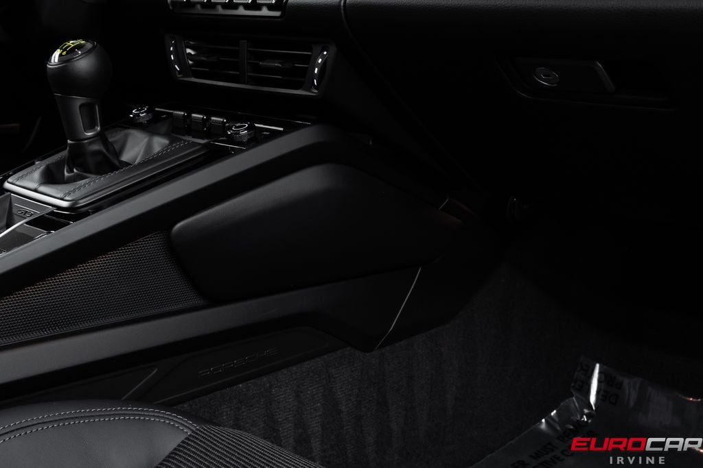 2025 Porsche 911 GT3 Touring *6-SPEED MANUAL * SPORT SEATS PLUS*