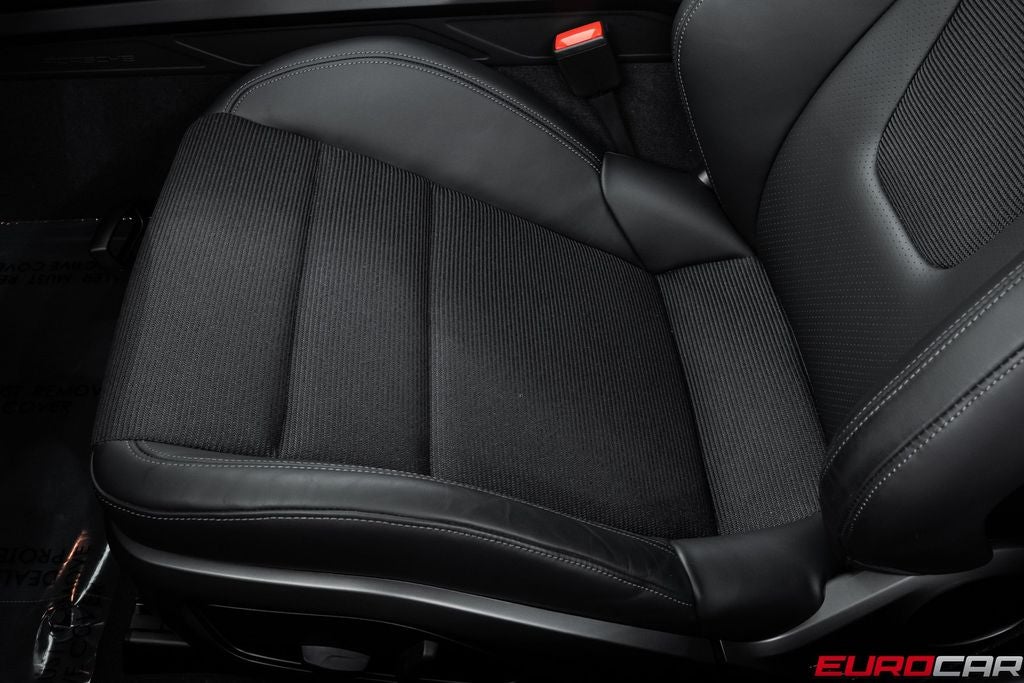 2025 Porsche 911 GT3 Touring *6-SPEED MANUAL * SPORT SEATS PLUS*