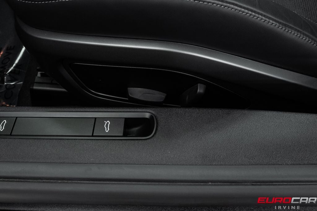 2025 Porsche 911 GT3 Touring *6-SPEED MANUAL * SPORT SEATS PLUS*