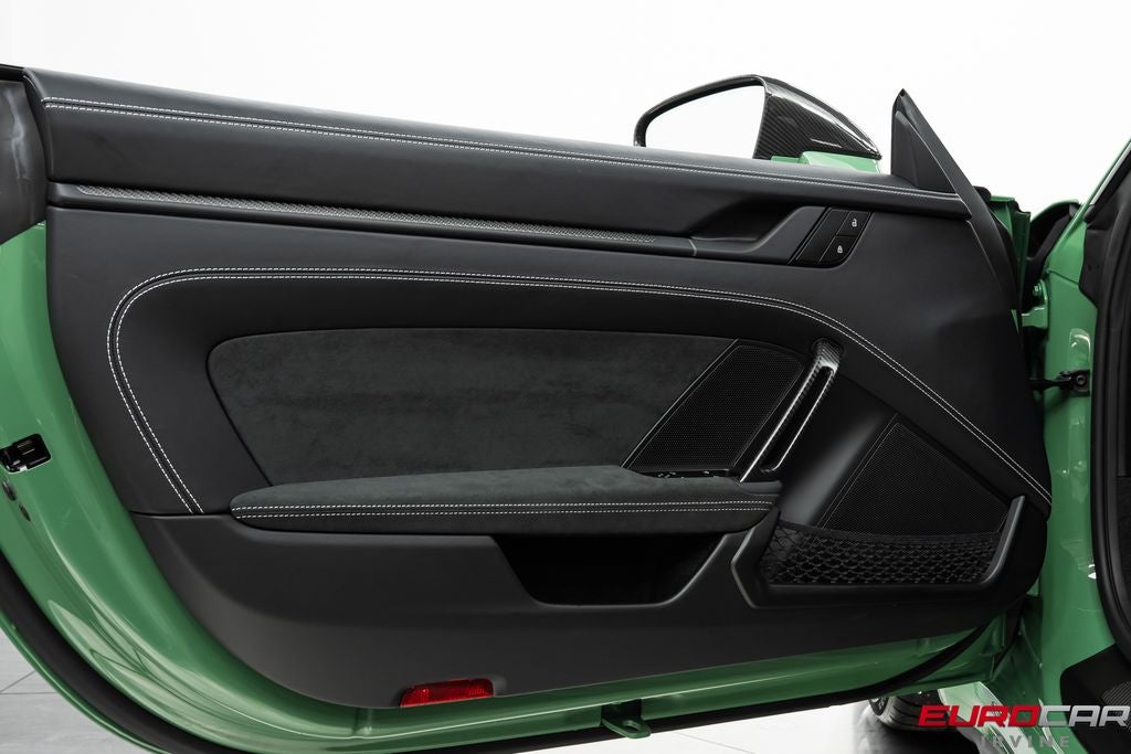 2026 Porsche 911 GT3 *WEISSACH PACKAGE * 6-SPEED MANUAL*