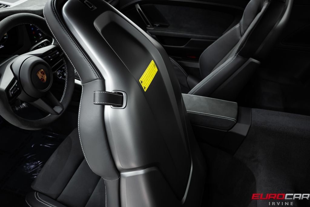 2026 Porsche 911 GT3 *WEISSACH PACKAGE * 6-SPEED MANUAL*