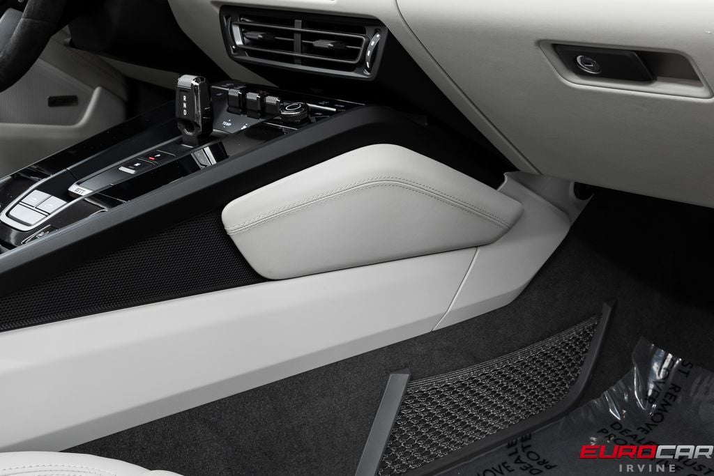 2023 Porsche 911 Targa 4 GTS *PREMIUM PACKAGE * FRONT LIFT*