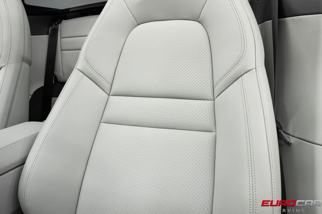 2023 Porsche 911 Targa 4 GTS *PREMIUM PACKAGE * FRONT LIFT*