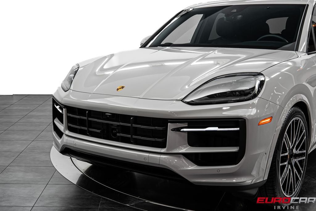 2025 Porsche Cayenne *PANORAMIC SUNROOF*