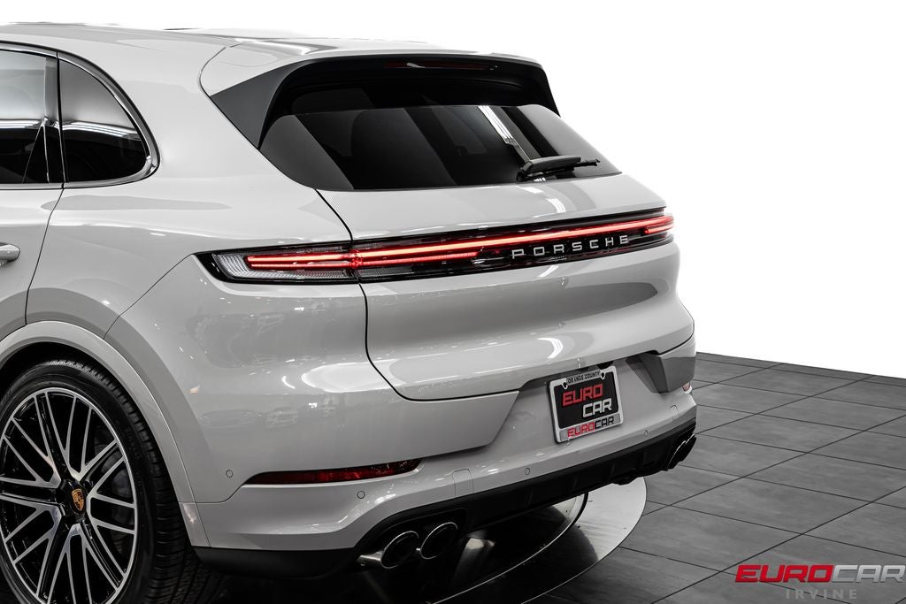 2025 Porsche Cayenne *PANORAMIC SUNROOF*