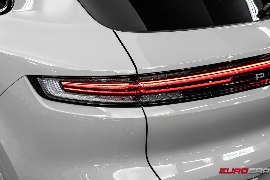 2025 Porsche Cayenne *PANORAMIC SUNROOF*