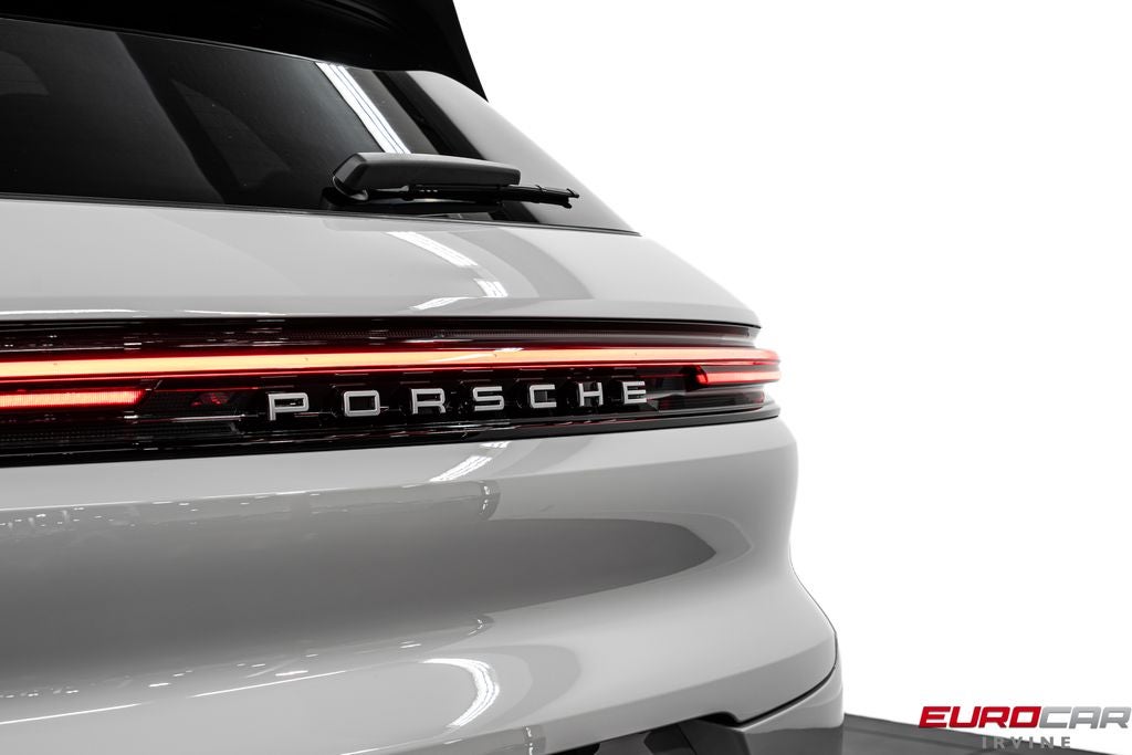 2025 Porsche Cayenne *PANORAMIC SUNROOF*