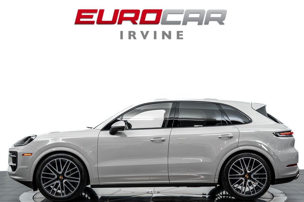2025 Porsche Cayenne *PANORAMIC SUNROOF*