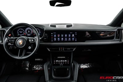 2025 Porsche Cayenne *PANORAMIC SUNROOF*