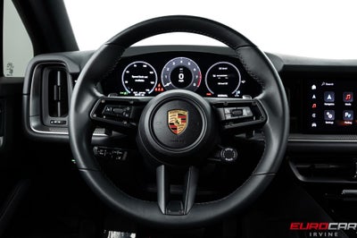 2025 Porsche Cayenne *PANORAMIC SUNROOF*