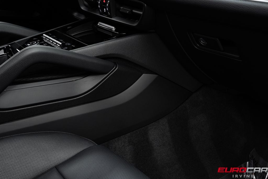 2025 Porsche Cayenne *PANORAMIC SUNROOF*