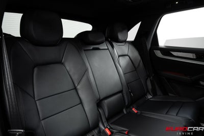 2025 Porsche Cayenne *PANORAMIC SUNROOF*