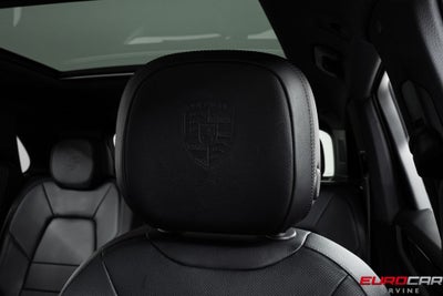 2025 Porsche Cayenne *PANORAMIC SUNROOF*