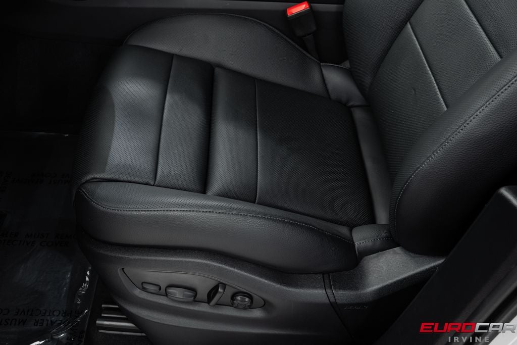 2025 Porsche Cayenne *PANORAMIC SUNROOF*