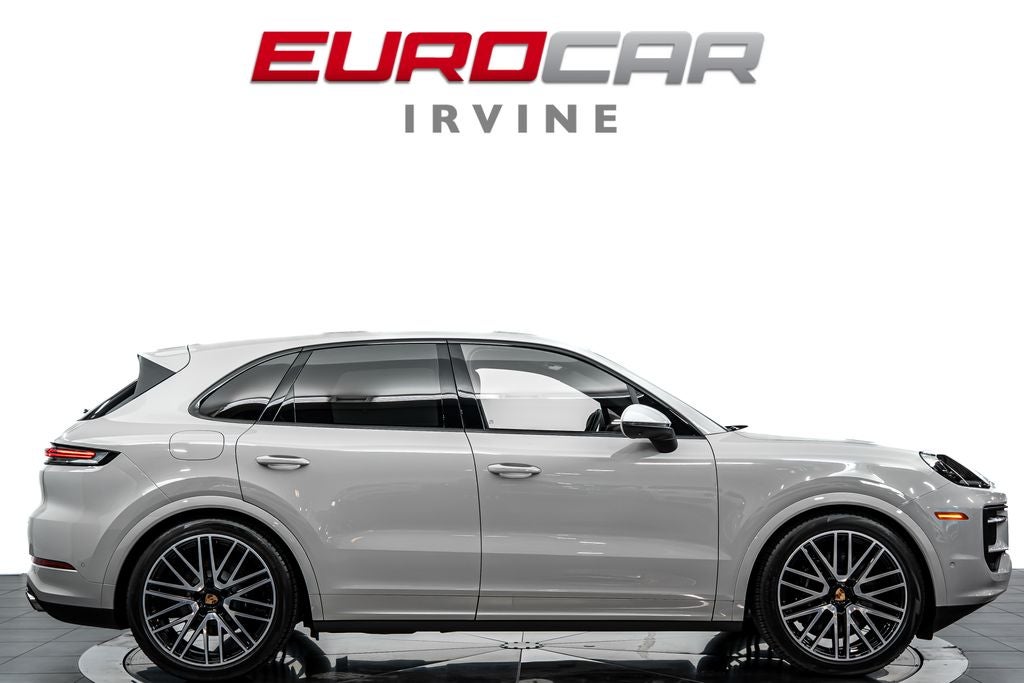 2025 Porsche Cayenne *PANORAMIC SUNROOF*